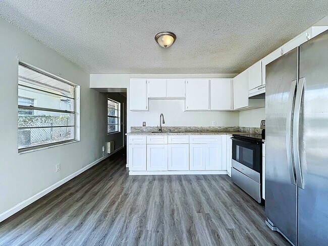 Foto del edificio - 8405 N Semmes St