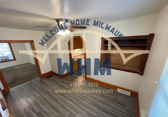 Building Photo - This 3 Bedroom Single Family Home in Milwa...