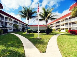 Building Photo - 580 Egret Dr