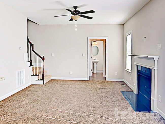 Building Photo - 69 Diamond Creek Dr