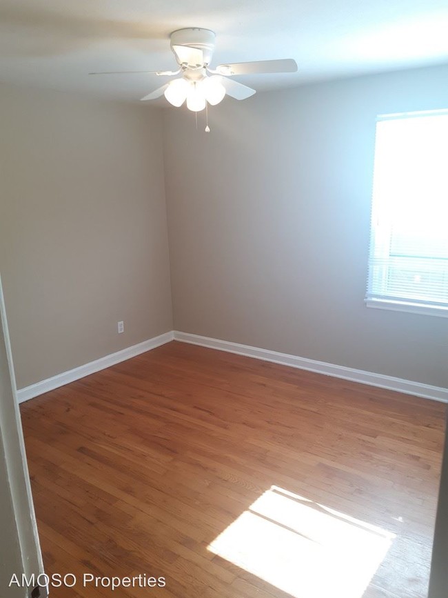 Foto del edificio - 3 br, 1 bath House - 5670 Lucas & Hunt Rd