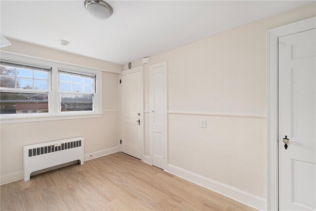 Foto del edificio - 118 Ruggles Ave