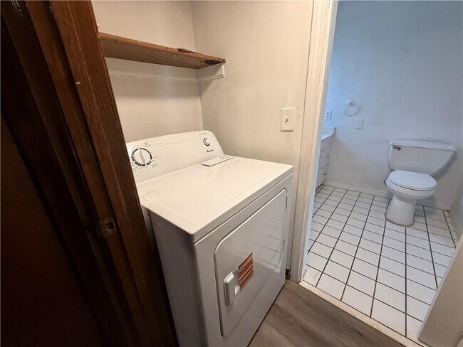 Foto del edificio - 3815 Samia Ct