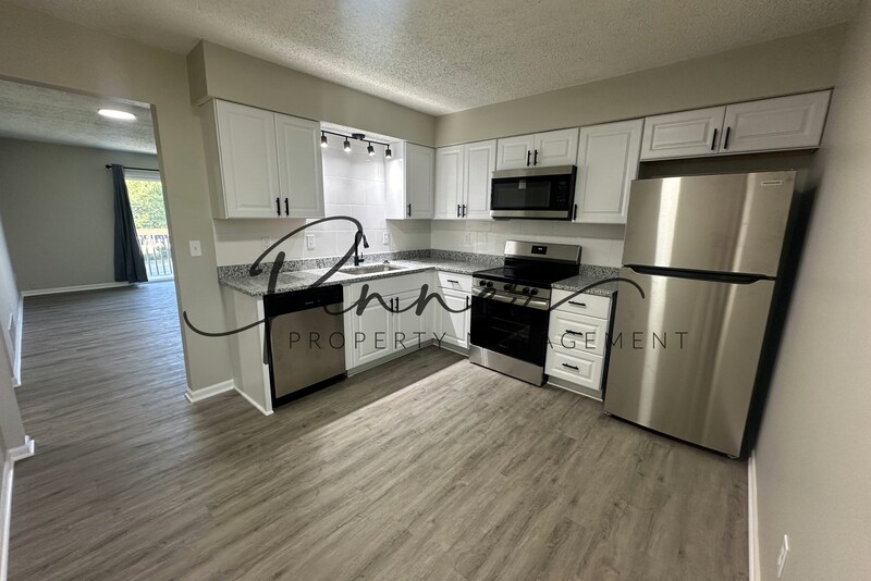 Primary Photo - 1310 Valley Woods Ct