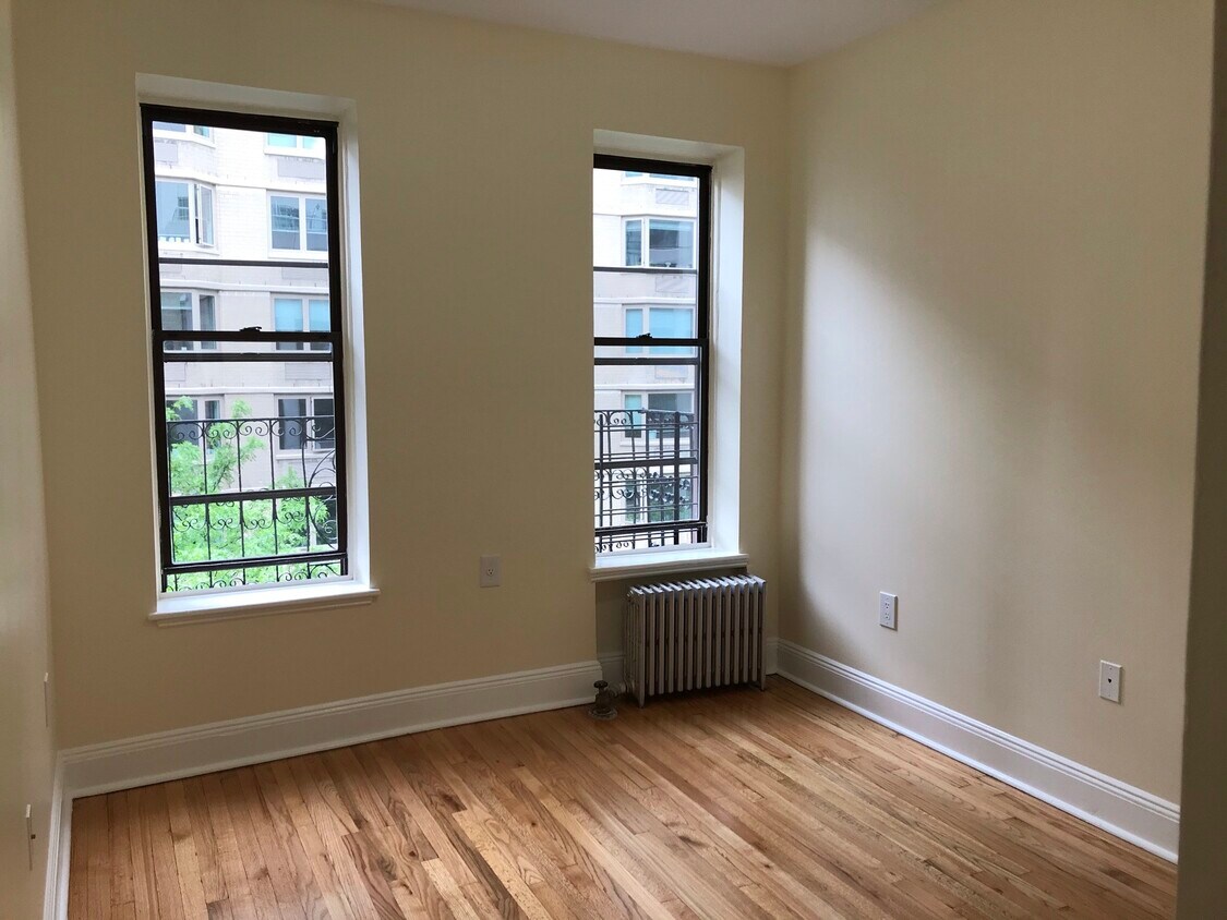 Foto principal - Lenox Hill two-bedroom