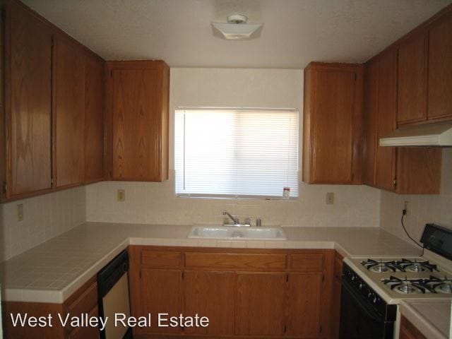 Foto del edificio - 2 br, 1 bath House - 623 San Emidio Street