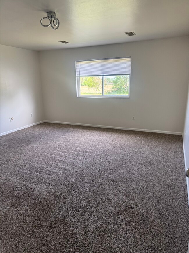 Building Photo - 2364 Cherry Tree Ln