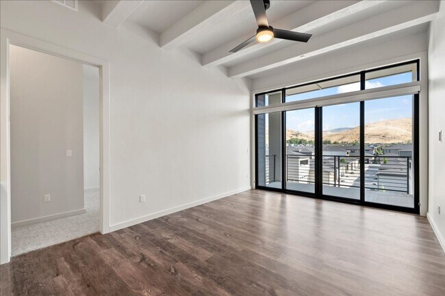 Foto del edificio - Harris Ranch Condo with Views of the Footh...