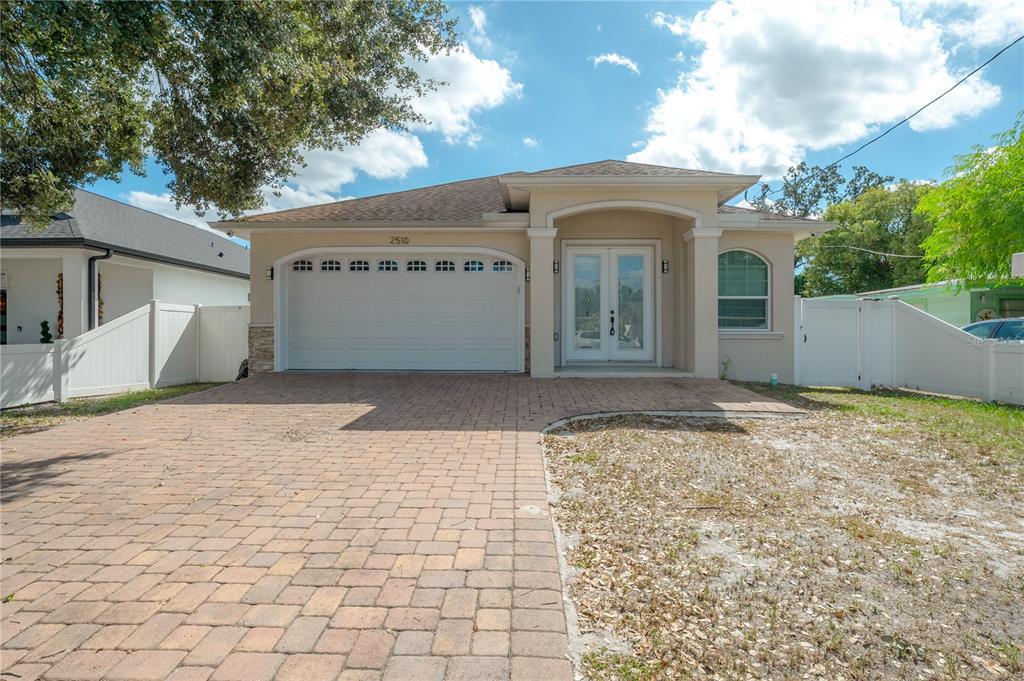 Foto principal - 2510 W South Ave