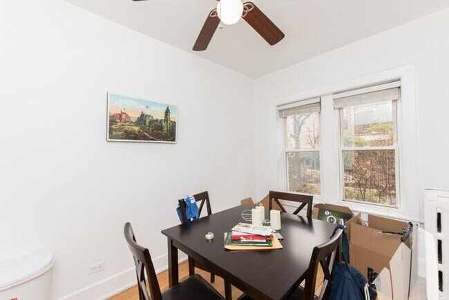 Foto del edificio - 611.5 W Arlington Pl