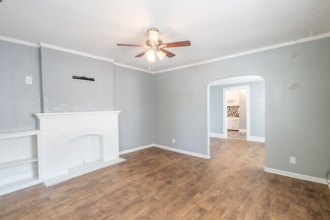 Foto del edificio - Charming 1-Bedroom/1 Bath duplex for Rent ...