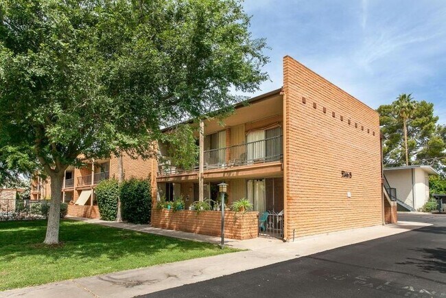 Building Photo - 5246 N 20th St