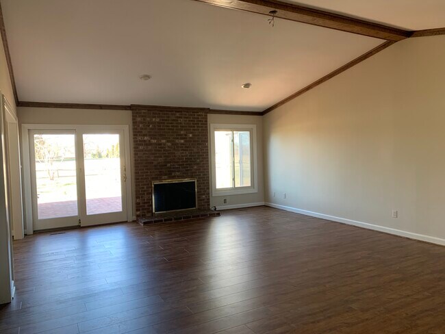 Foto del edificio - 132 Spyglass Dr