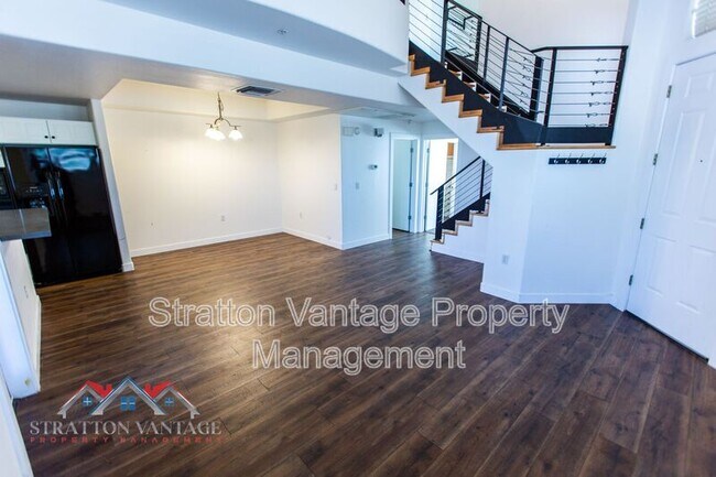 Foto del edificio - 1445 E Broadway Rd