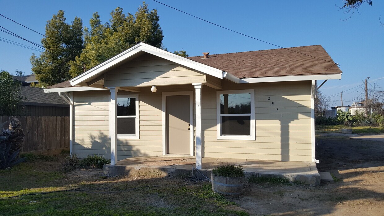 Foto principal - 2931 Sierra St