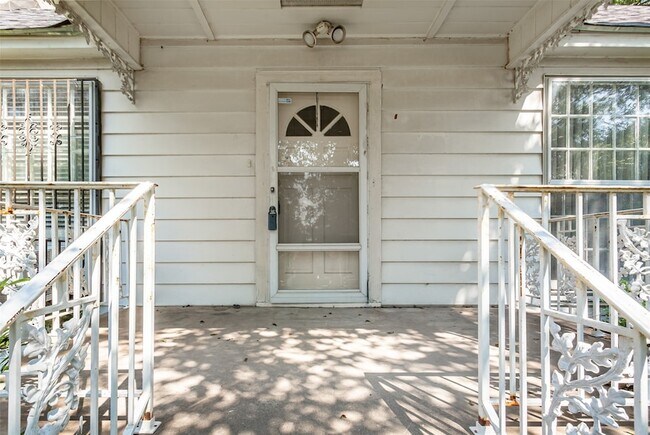 Foto del edificio - 3515 Fairview Ave