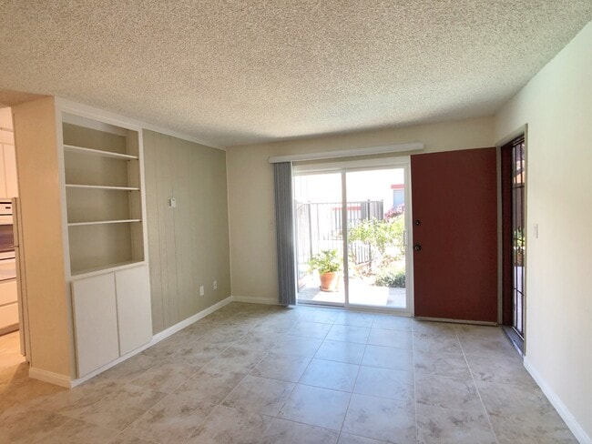 Building Photo - 3966 Cleveland Ave