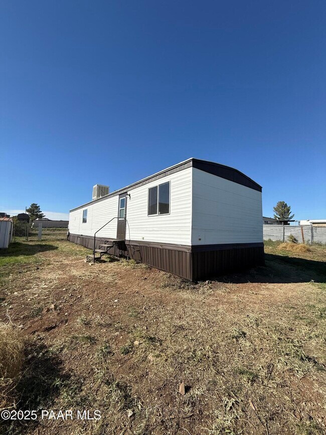 Foto del edificio - 15835 S Cordes Lakes Dr