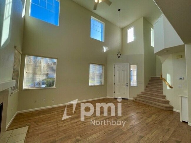 Building Photo - 2206 Cox Ln