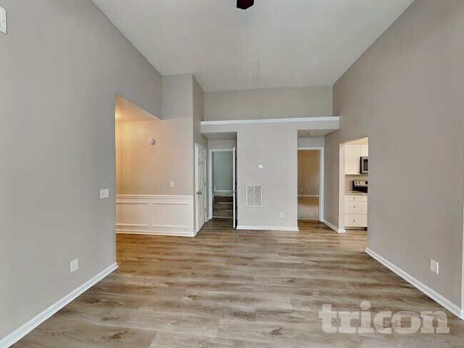 Foto del edificio - 944 Brisley Cir