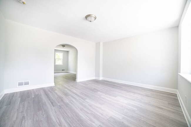 Building Photo - 7475 School Ave