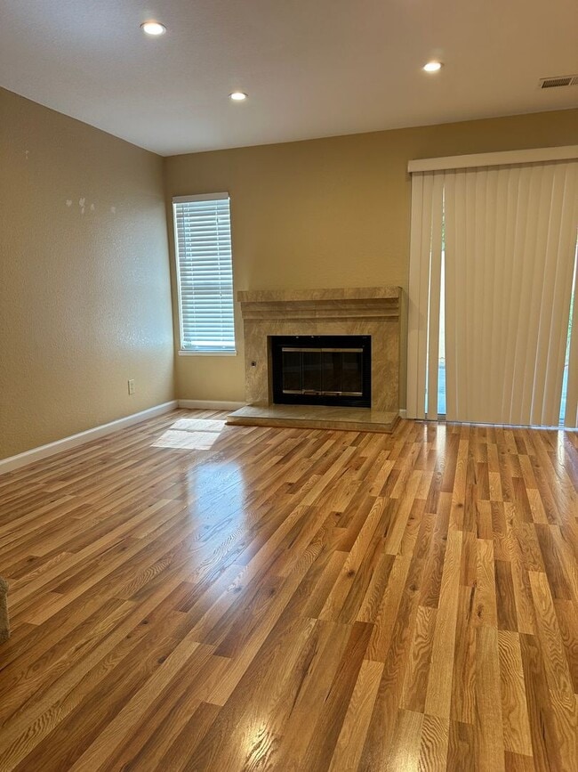 Building Photo - 3018 Andre Ln