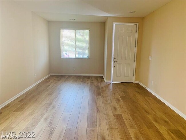 Foto del edificio - 5506 Spiceberry Dr