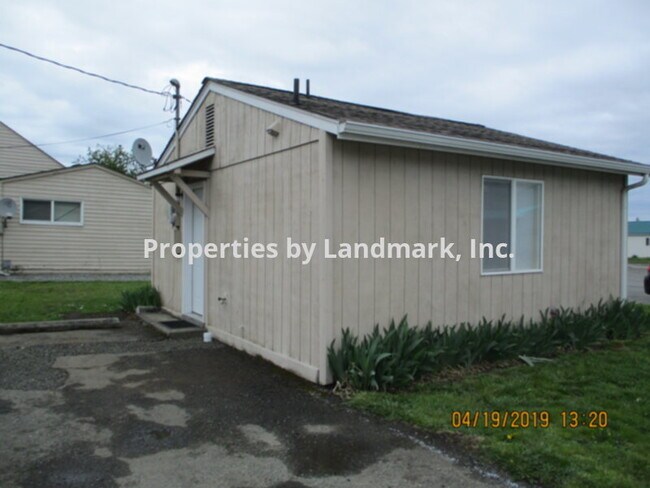 Building Photo - 127 N 4th Ave