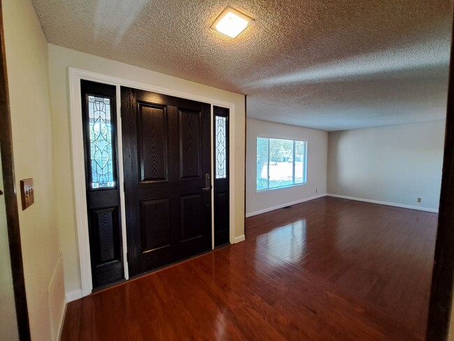 Foto del edificio - Living Large in North Vacaville - Rent inc...