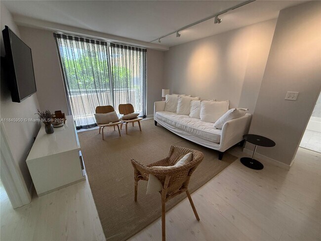 Foto del edificio - 770 Claughton Island Dr