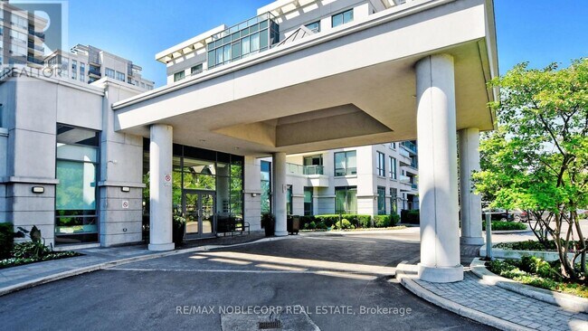 Building Photo - 20 N Park Rd