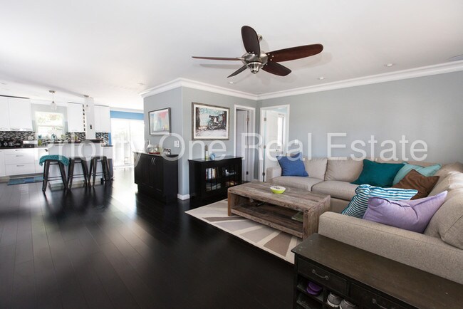 Foto del edificio - 3266 Copley Ave
