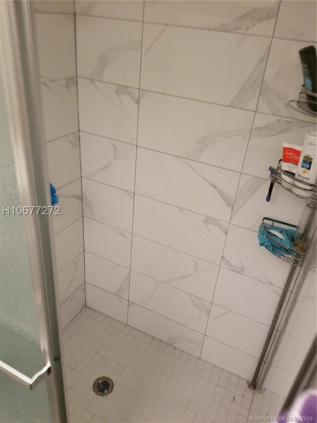 Foto del edificio - 829 Camino Rd