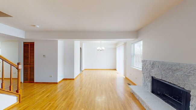 Building Photo - 468 Minnesota Cir
