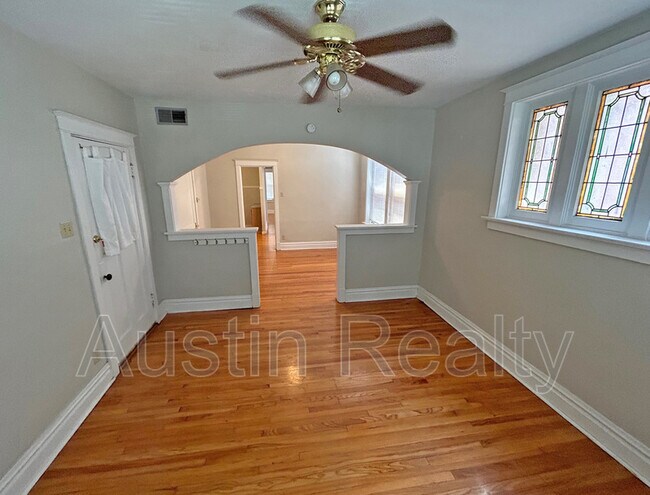 Foto del edificio - 4614 Shenandoah Ave