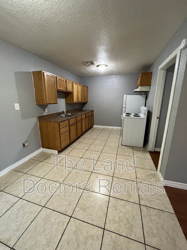 Foto del edificio - 218 E 14th St