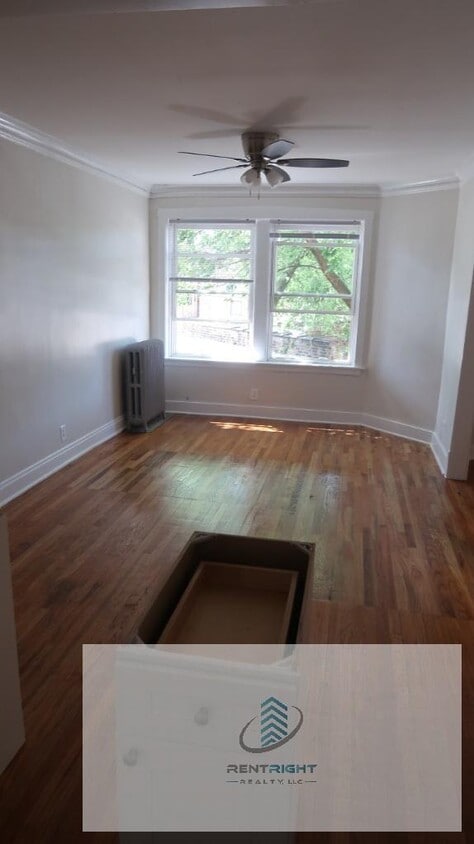 Foto principal - 4300 N Pulaski Rd