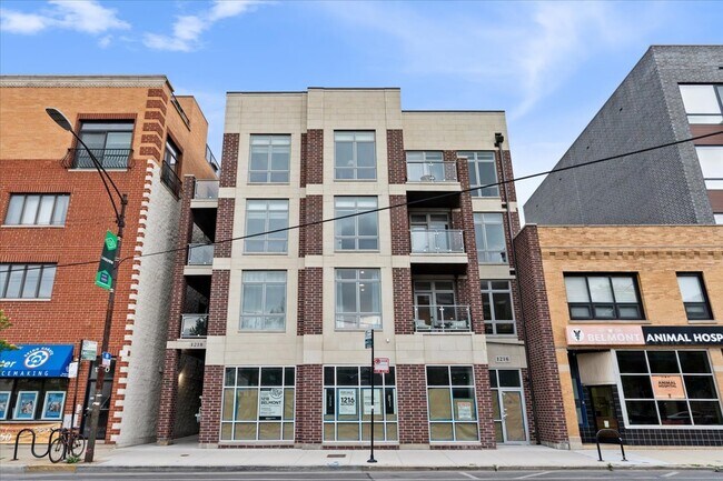 Foto del edificio - 1218 W Belmont Ave