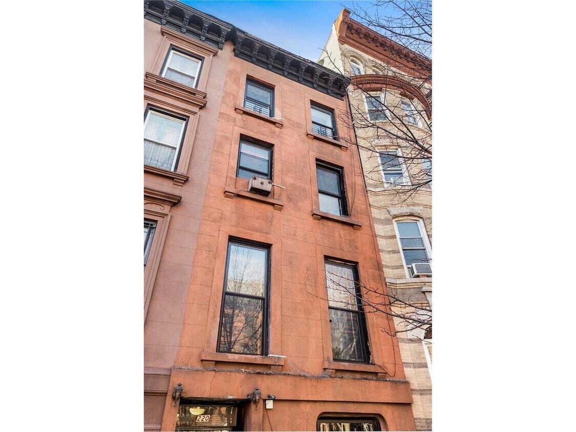220 Cumberland St Unit 3R, Brooklyn, NY 11205 Room for Rent in