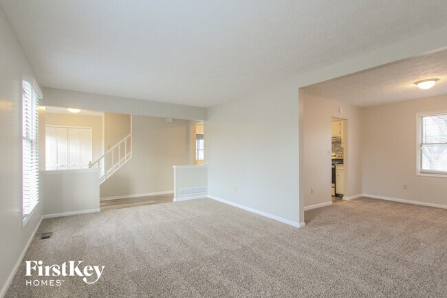 Foto del edificio - 7635 Muirfield Ct