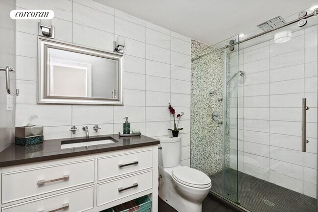 Building Photo - 37 Clifton Pl