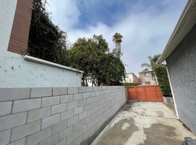 Driveway (View towards street) - 526 Brooks Ave