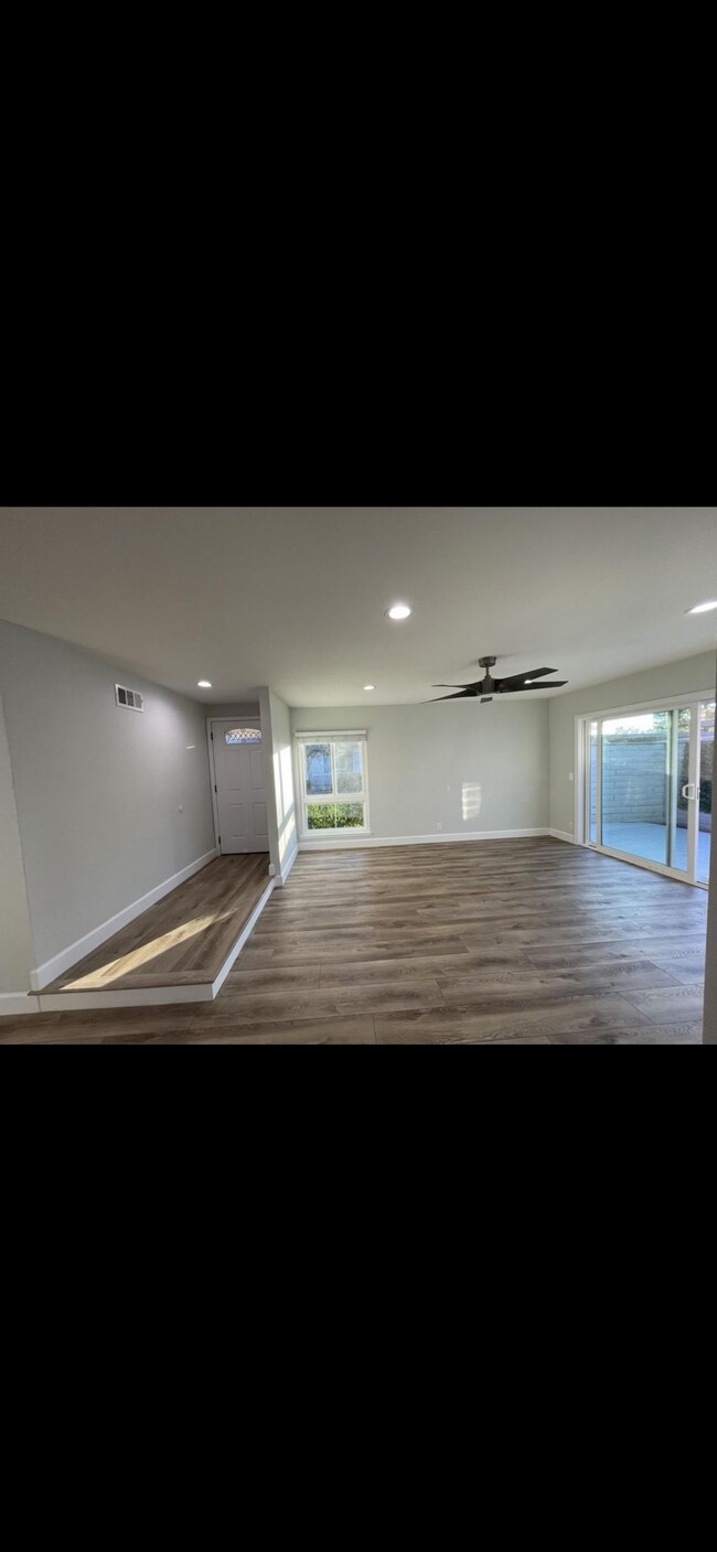 Foto del edificio - 21773 Lake Vista Dr