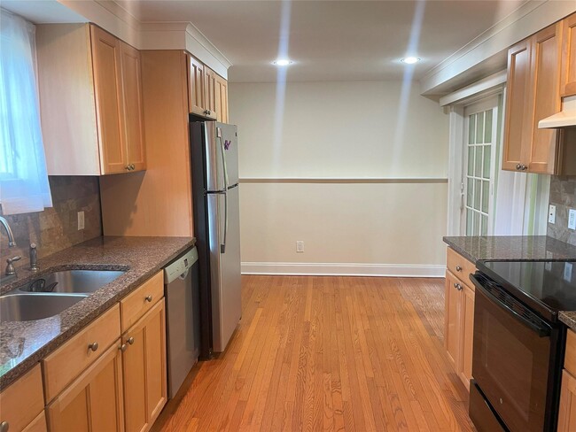 Building Photo - 603 NY-22