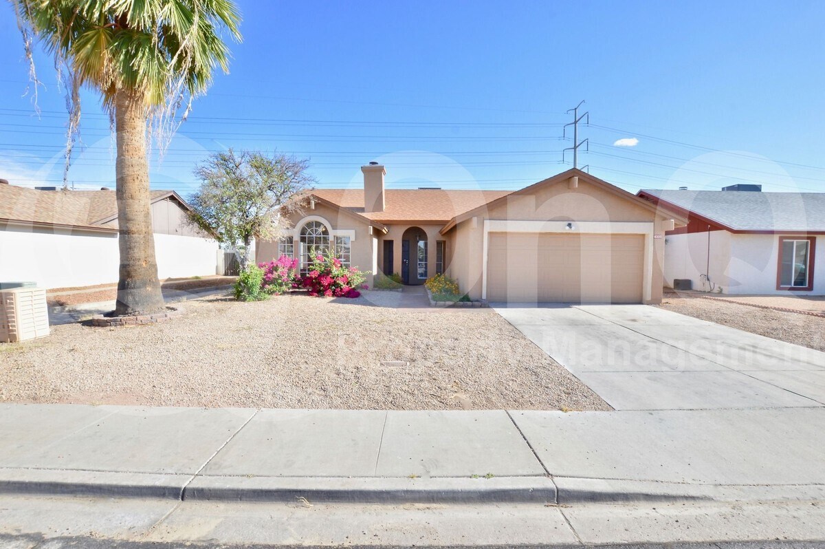 Foto principal - 6337 Covina Rd
