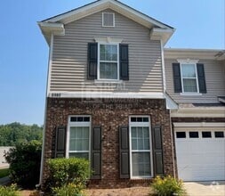 Building Photo - 5985 Hollow Wood Ct