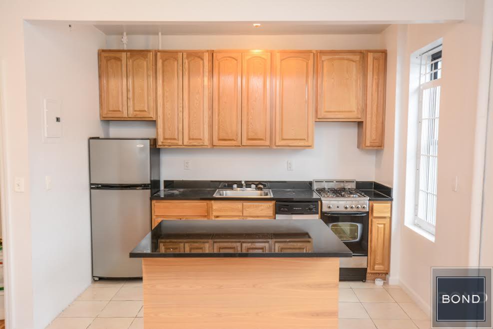 Primary Photo - 240 Waverly Pl