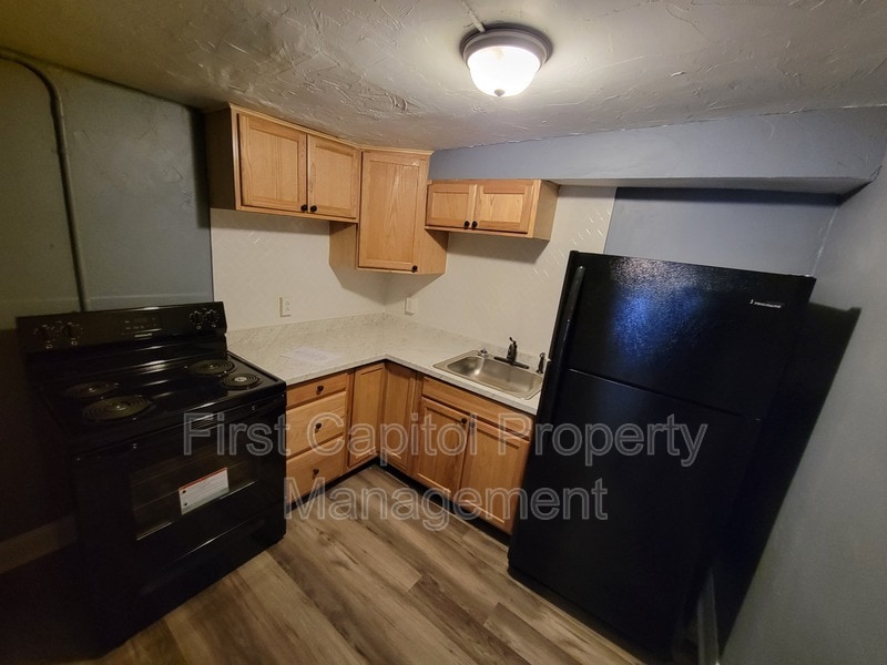 Primary Photo - 40 Carlisle St