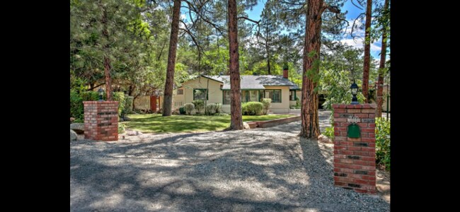 Building Photo - 710 Maricopa Dr