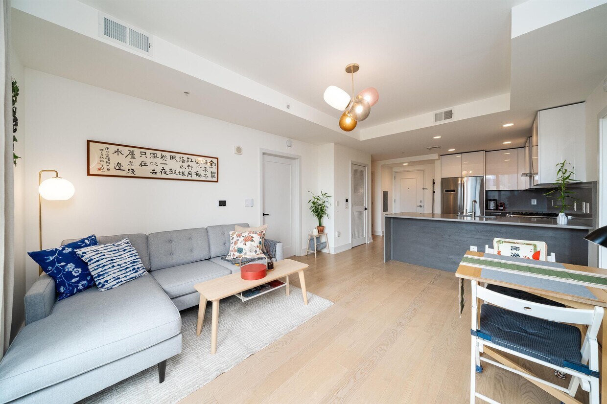 Primary Photo - 201 Marin Blvd